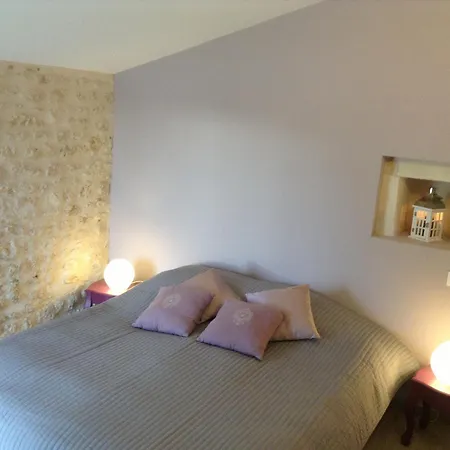 Le Domaine Des Aguins Country house *