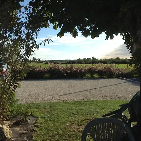 Le Domaine Des Aguins