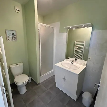 Летний дом Le Domaine Des Aguins