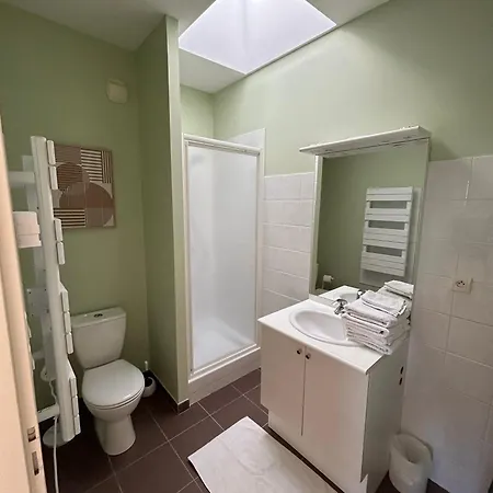 Летний дом Le Domaine Des Aguins Сожон