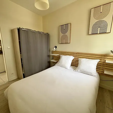 Le Domaine Des Aguins Сожон