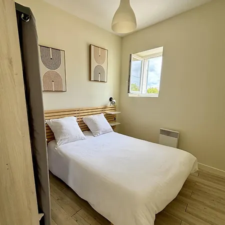 Le Domaine Des Aguins *