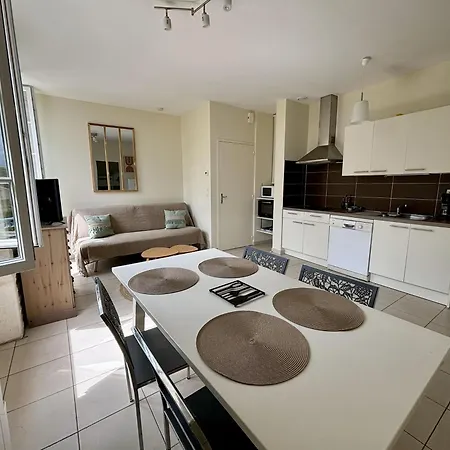 Le Domaine Des Aguins * Сожон