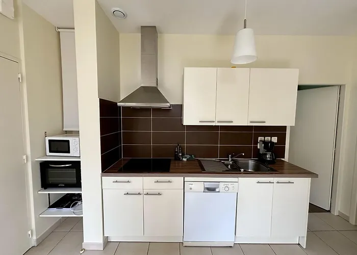 Le Domaine Des Aguins