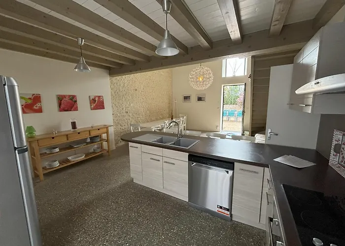 Le Domaine Des Aguins Saujon