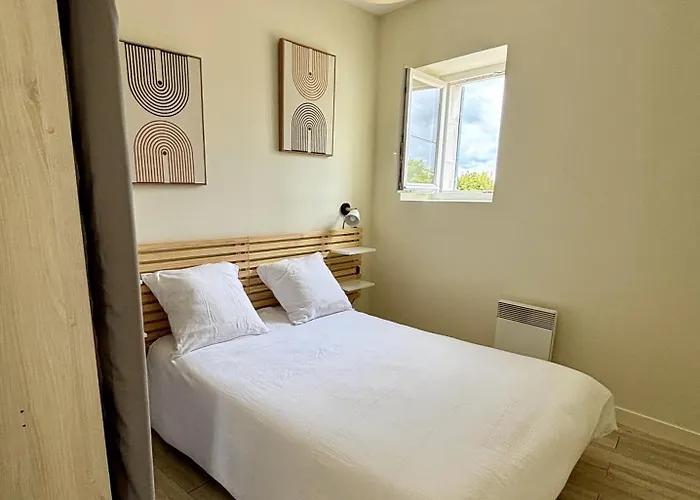 Le Domaine Des Aguins *